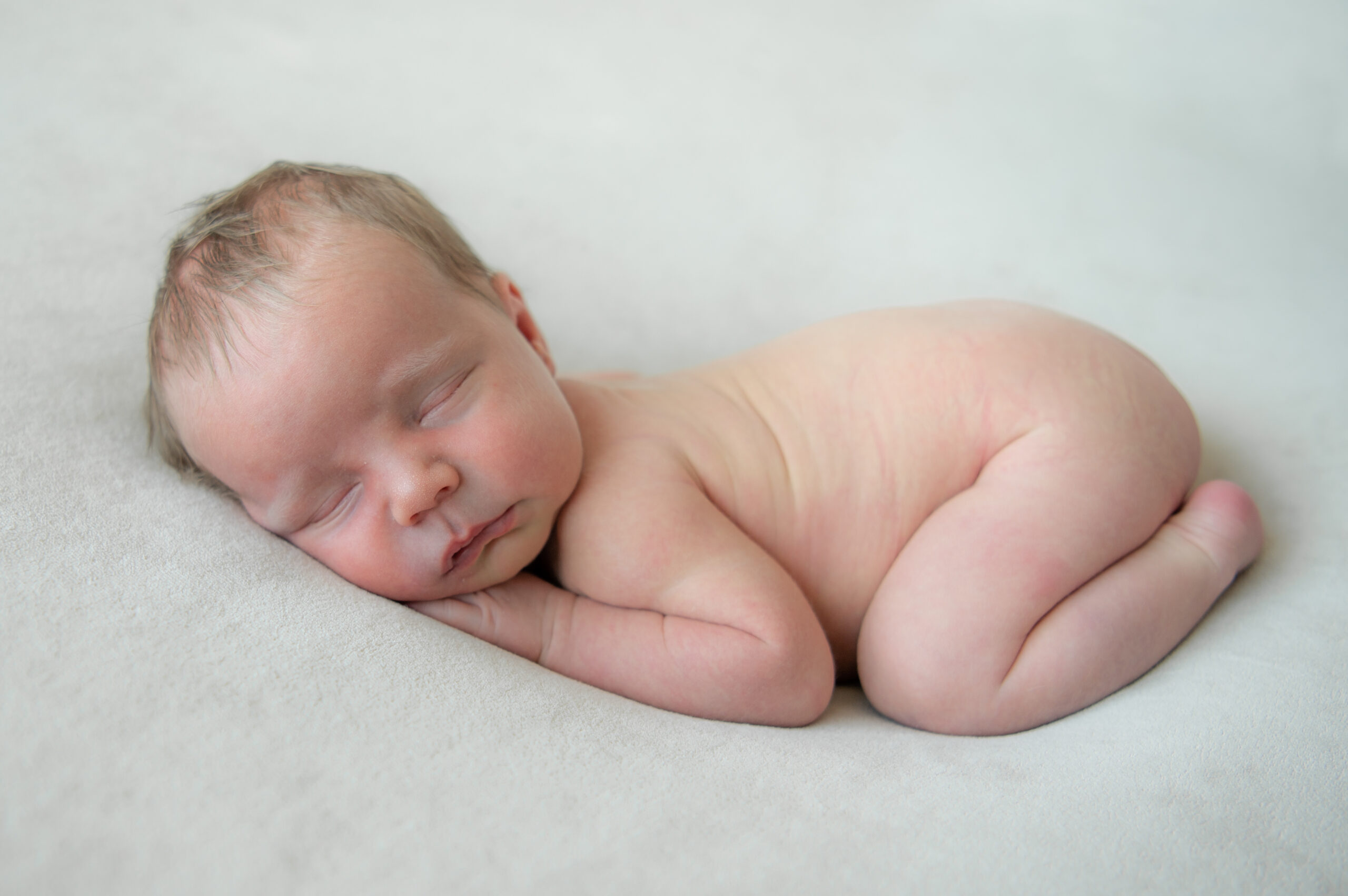 Moet mijn baby slapen tijdens een newborn fotoshoot?